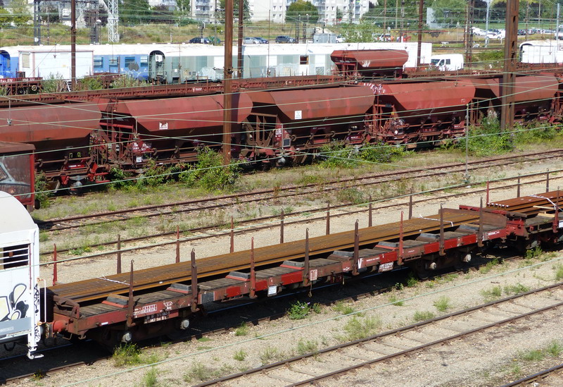 80 87 975 1 063-9 Uas R27 1 SNCF-DJ (2014-09-04 SPDC) (1).jpg