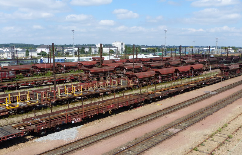 80 87 978 1 711-7 Uas R37 6 F SNCF-PSL (2014-09-04 SPDC) (4).jpg