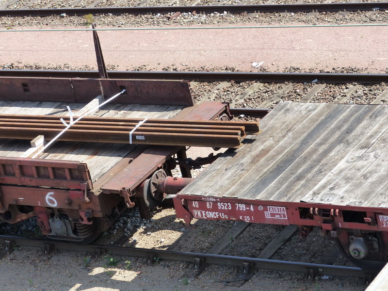 80 87 978 1 711-7 Uas R37 6 F SNCF-PSL (2014-09-04 SPDC) (5).jpg