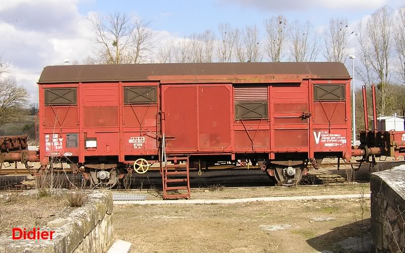 9590263-9.jpg