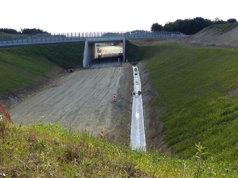 LGV A Km 00 (2014-10-05 St Avertin) Bx (3).jpg