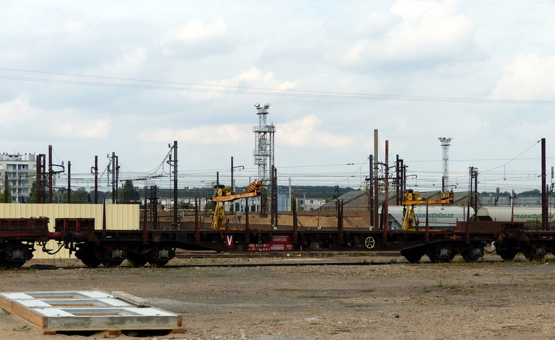 80 87 977 4 134-1 Uas R89 2 SNCF-PSL (2014-10-04 Crem DV13 de SPDC) (1).jpg