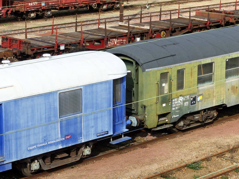 80 87 979 1 024-3 Uas H55 0 SNCF-TR (2014-10-17 St Pierre des Corps) (6).jpg