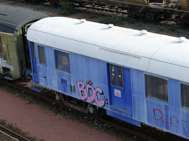 80 87 979 1 024-3 Uas H55 0 SNCF-TR (2014-10-17 St Pierre des Corps) (9).jpg