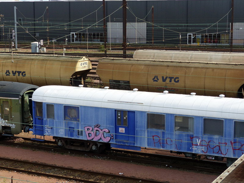 80 87 979 1 024-3 Uas H55 0 SNCF-TR (2014-10-17 St Pierre des Corps) (8).jpg