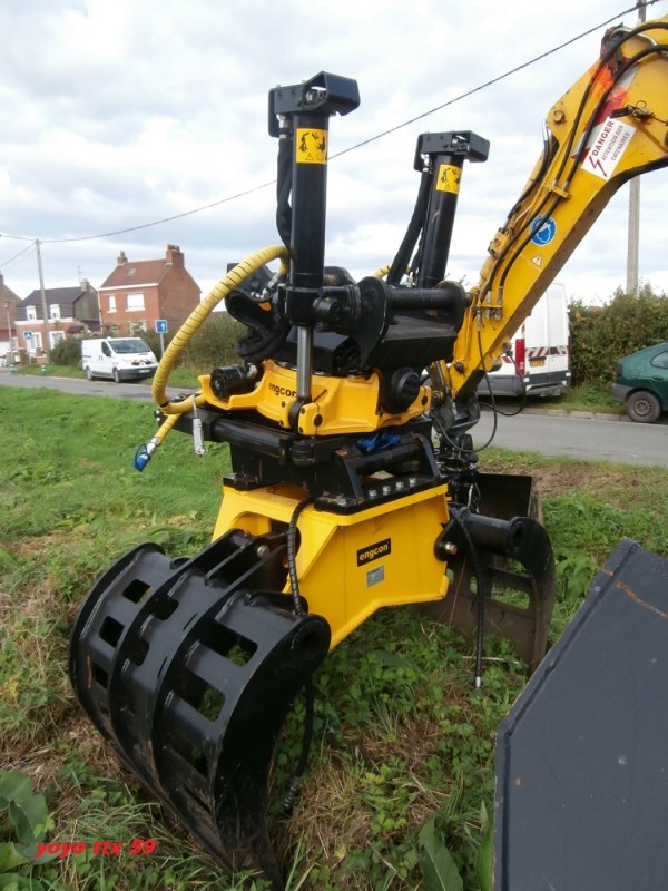 Engcon SK15960 N° P21022=7.JPG