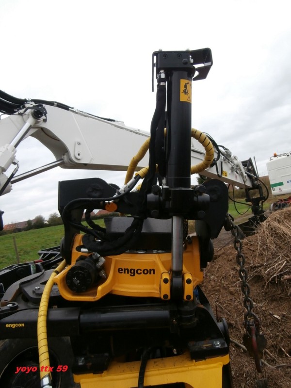 Engcon SK15960 N° P21022=13.JPG