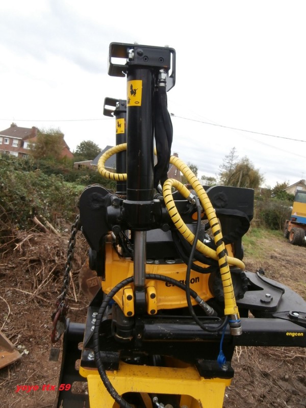 Engcon SK15960 N°21022=17.JPG