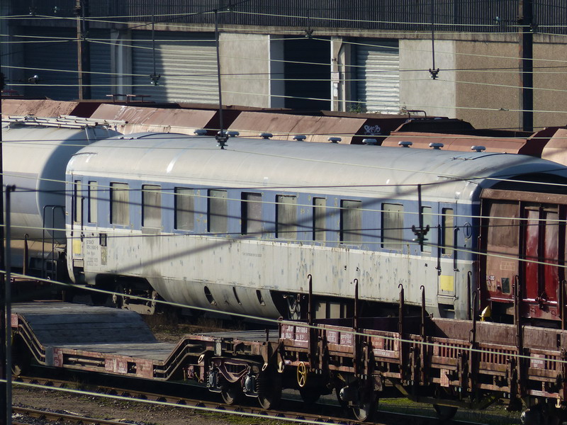 80 87 979 2 600-9 Uas H80 0 SNCF-RS (2014-10-20 SPDC) (1).jpg