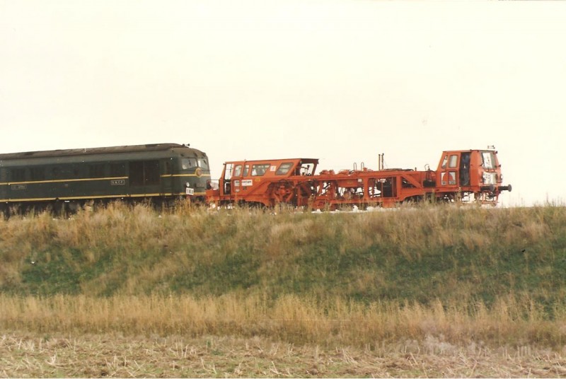 003.jpg (98.72 Kio) Vu 2497 fois 003.jpg