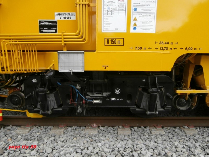 AC 09 F (i) n°2349=28.JPG
