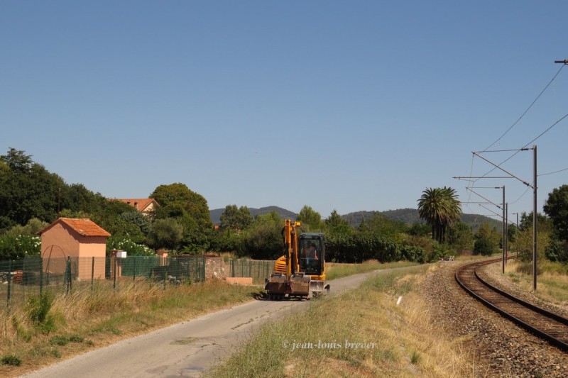 IMG_5152 travaux liés à VU de Hyères_La Garde 83.jpg