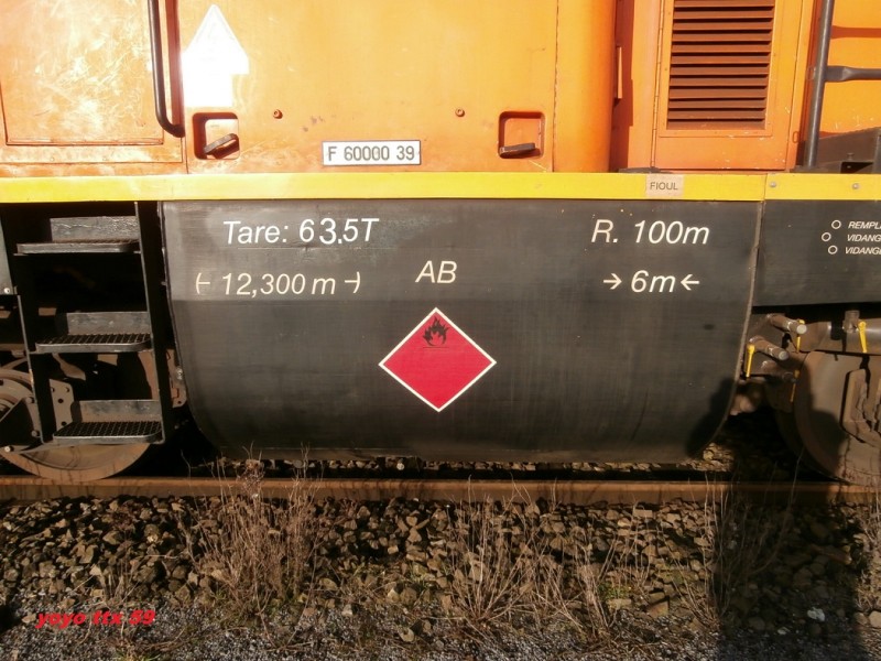 V212 RA 99 87 9 182 618-8=15.JPG