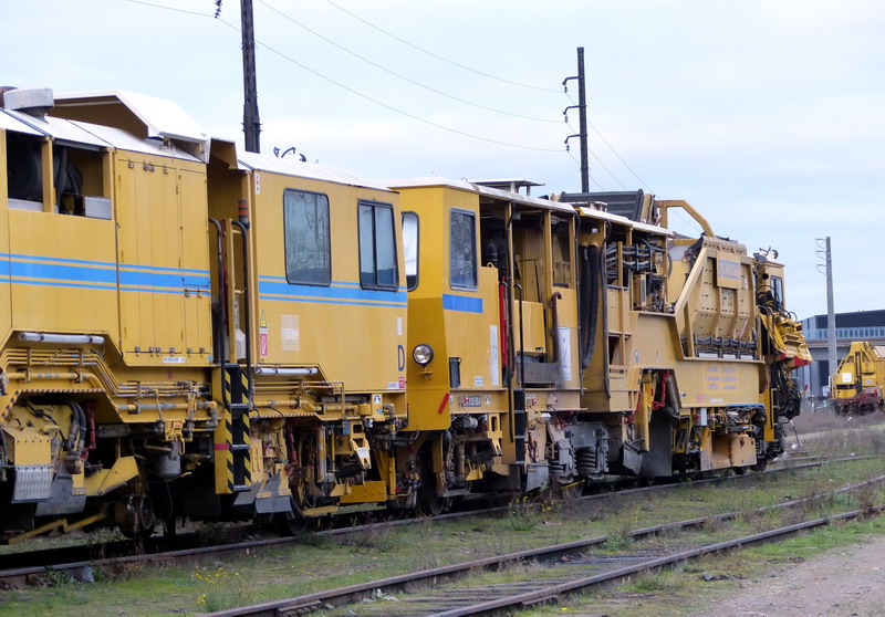 (3) 99 87 9 125 518-0.jpg
