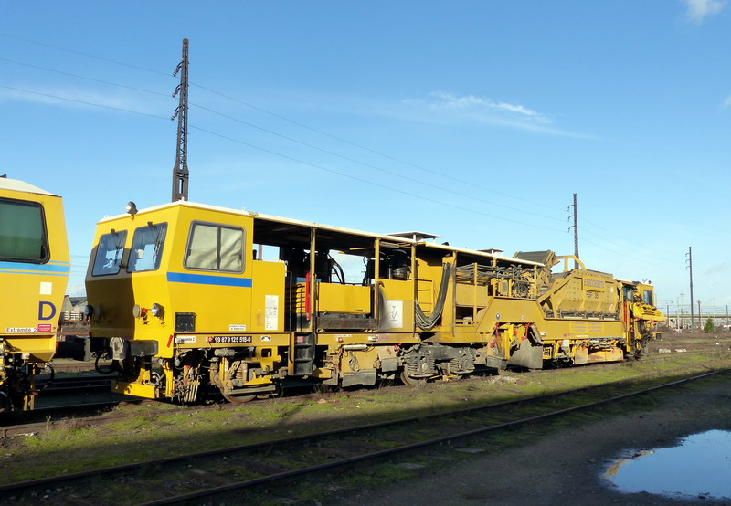 99 87 9 125 518-0 RGT 35 2B N°279 Régaleuse Vecchietti (2015-01-11 SPDC) (1).jpg