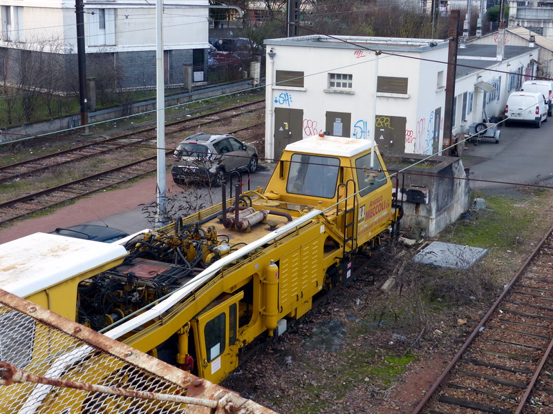 99 87 9 424 501-4 (2015-01-12 Tours) Type 07.275 DN Meccoli (1).jpg