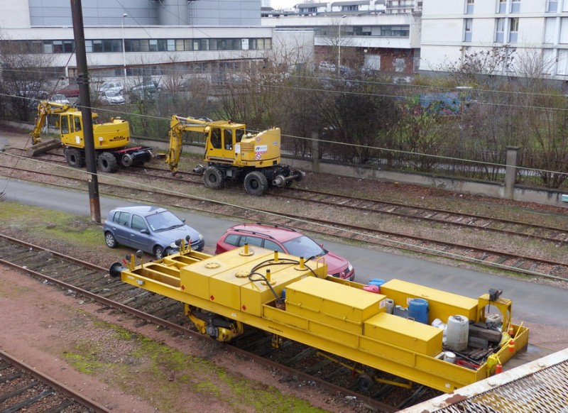 99 87 9 424 501-4 (2015-01-13 Tours) Type 07.275 DN Meccoli (4).jpg