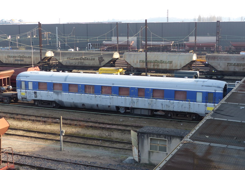 80 87 979 2 600-9 Uas H80 0 SNCF-RS (2015-02-12 SPDC) (1).jpg