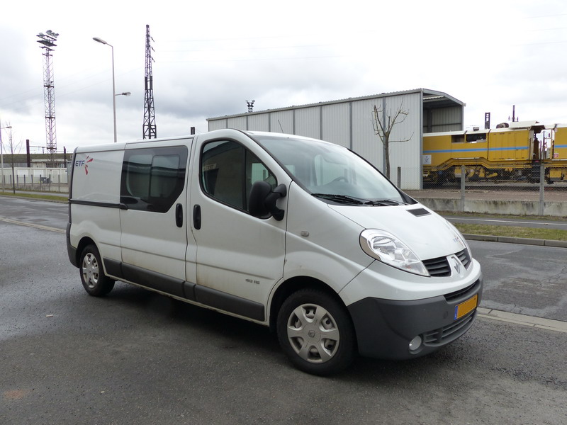 Renault Trafic Dci 115 (Lux) ETF (1).jpg