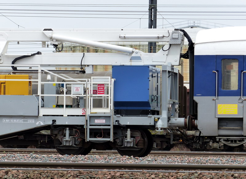 80 87 979 9 301-7 Uas W42 2 F SNCF-RO (2015-03-01 SPDC) (8).jpg
