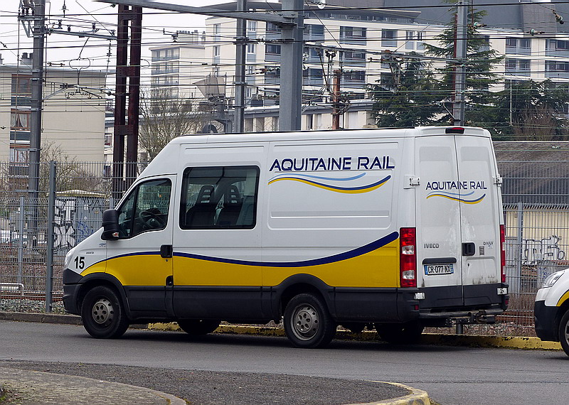 IVECO Daily CR-077-NX (2015-03-09 Tours) Aquitaine Rail n°15 (2).jpg