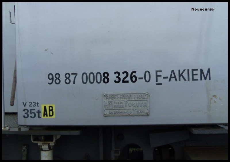 Y8326_Akiem_plaque.jpg