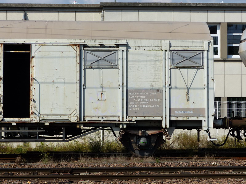 40 87 959 2 980-6 Us G90 6 SNCF-TR (2014-09-30 gare de SPDC) (5).jpg