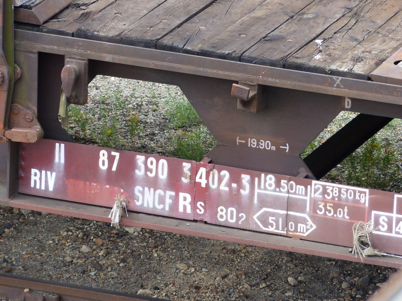 11 87 3903 402-3 Rs 80 2 RIV SNCF (2014-07-31 SPC) (2).jpg