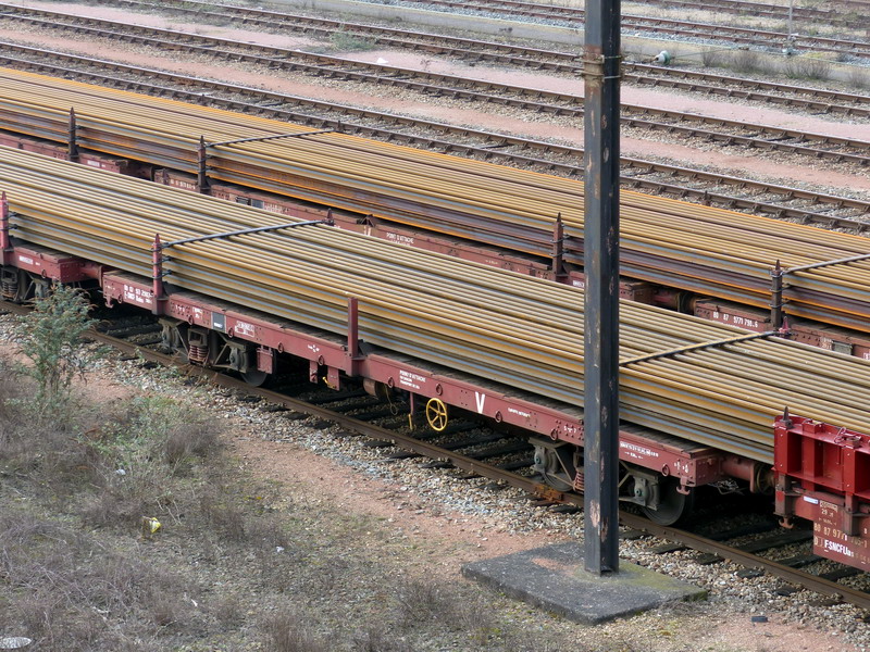 80 87 977 2 987-x Uaks S03 6 F SNCF-DJ (2015-03-09 SPDC) (1).jpg