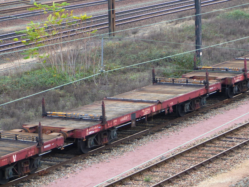 80 87 977 2 879-3 Uas S06 3 F SNCF-DJ (2014-11-20 SPDC) (1).jpg