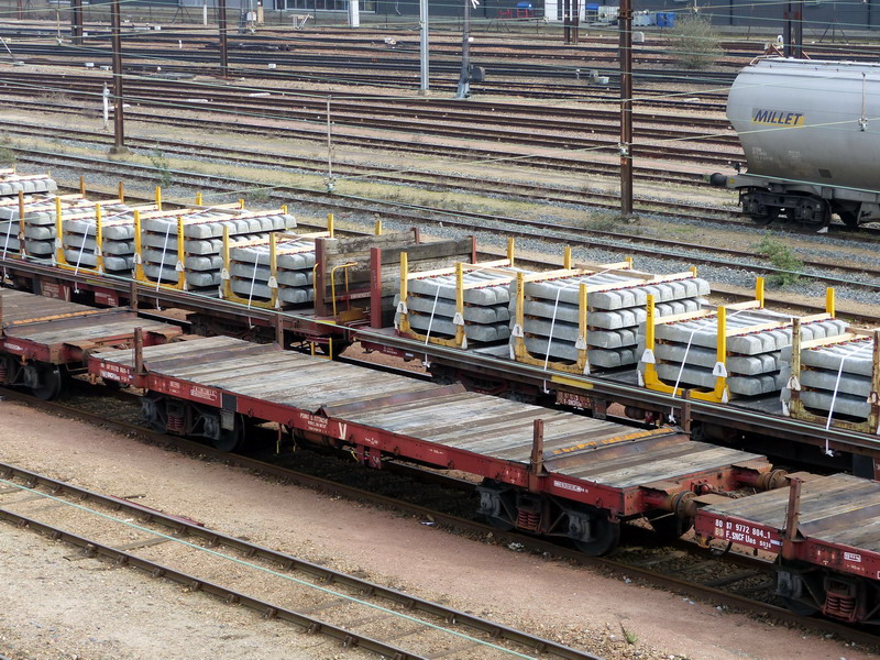 80 87 977 2 861-1 Uas S03 6 F SNCF-PN (2015-03-09 SPDC) (1).jpg