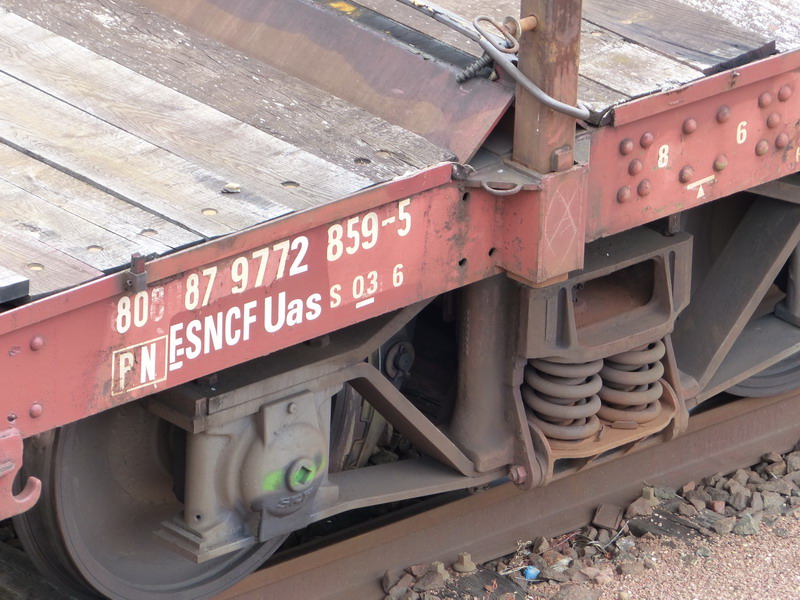 80 87 977 2 859-5 Uas S03 6 F SNCF-PN (2014-06-03 St Pierre des Corps) LRS N°30 (4).jpg