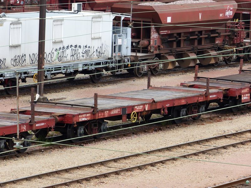 80 87 977 2 848-8 Uas S03 6 F SNCF-PN (2014-05-06 St Pierre des Corps) (1).jpg