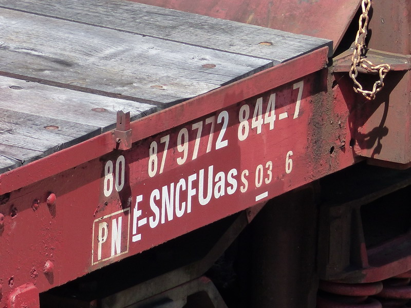 80 87 977 2 844-7 Uas F SNCF-PN (2014-07-03 St Pierre des C orps) (2).jpg