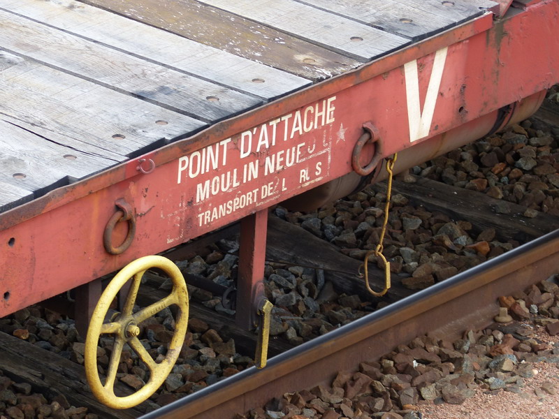 80 87 977 2 800-9 Uas S03 6 SNCF-PN (2014-06-03 St Pierre des Corps) LRS N°30 (4).jpg