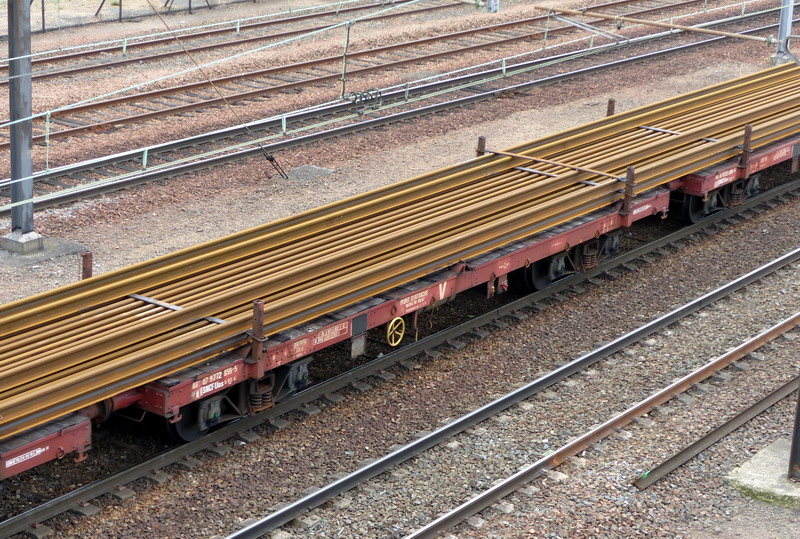 80 87 977 2 859-5 Uas S03 6 F SNCF-PN (2014-05-06 St Pierre des Corps) LRS N°30.jpg