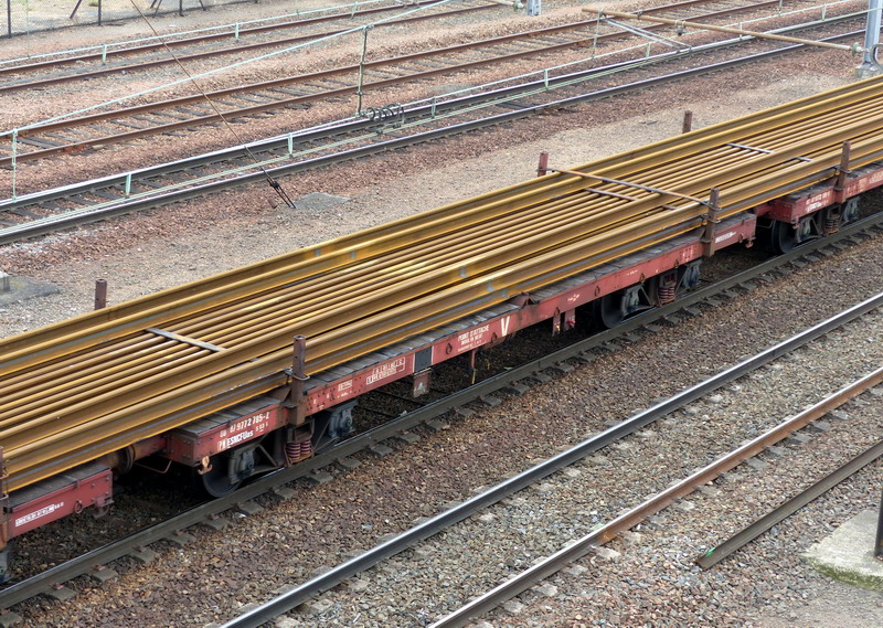 80 87 977 2 785-2 Uas S03 6 F SNCF-PN (2014-05-05 St Pierre des Corps) LRS N°30.jpg