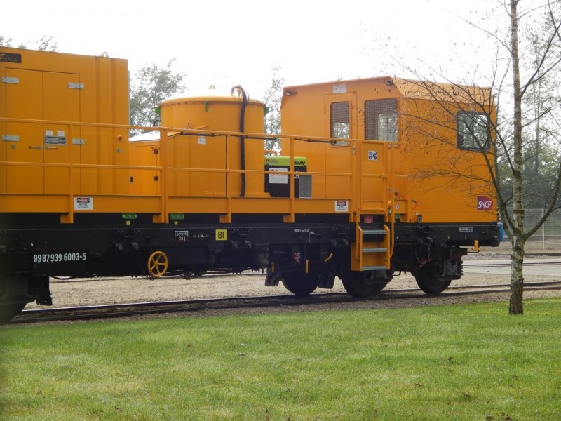 WAGON LAVEUR - 99 87 9 396 003 5 - INFRA (4) (Copier).JPG