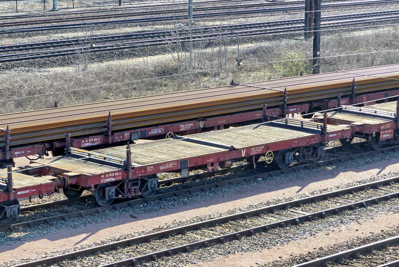 80 87 977 2 611-0 Uas S03 6 F SNCF-DJ (2015-03-05 SPDC) (1).jpg