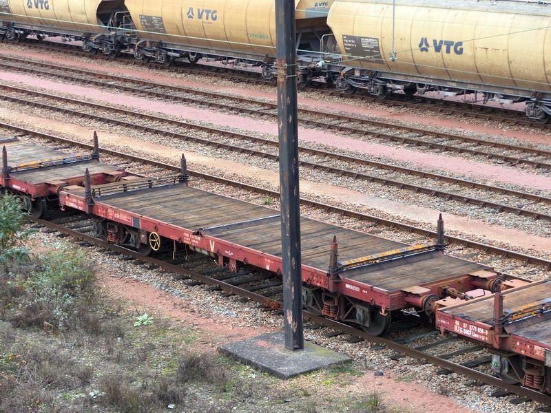 80 87 977 2 536-2 Uas S06 3 F SNCF-DJ (2014-11-20 SPDC) (3).jpg