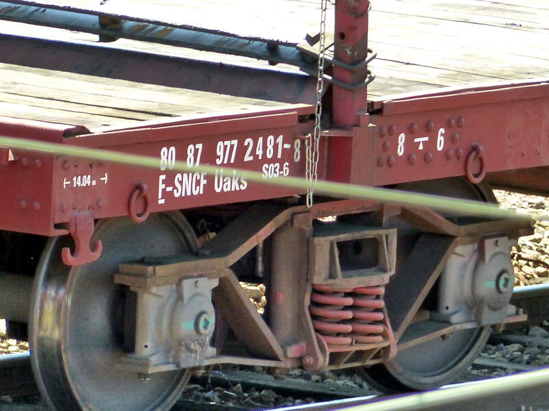 80 87 977 2 481-8 Uaks S03 6 F-SNCF (2014-07-03 St Pierre des Corps) (2).jpg