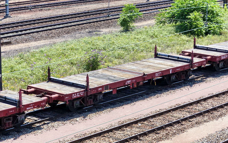 80 87 977 2 474-3 Uaks S03 6 F-SNCF (2014-07-03 St Pierre des Corps) (1).jpg