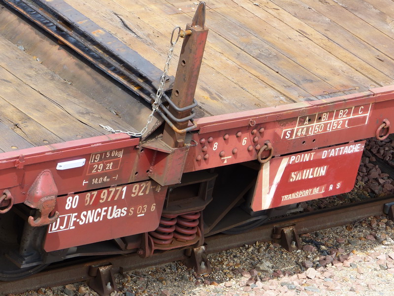80 87 977 1 921-4 Uas S03 6 F SNCF-DJ (2014-06-02 St Pierre des Corps) (2).jpg