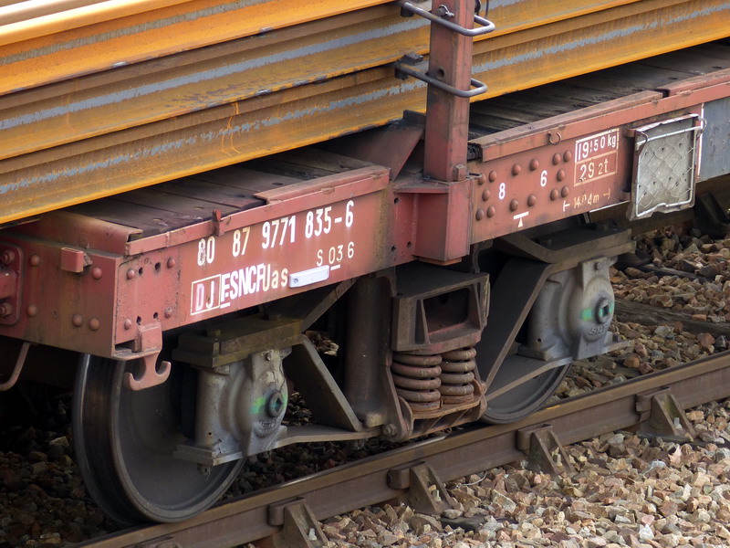 80 87 977 1 835-6 Uas S03 6 F SNCF6DJ (2015-03-09 SPDC) (2).jpg