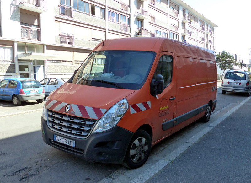 Renault Master dci 125 F 3500 (2015-04-08 Tours) BV-073-LR (3).jpg