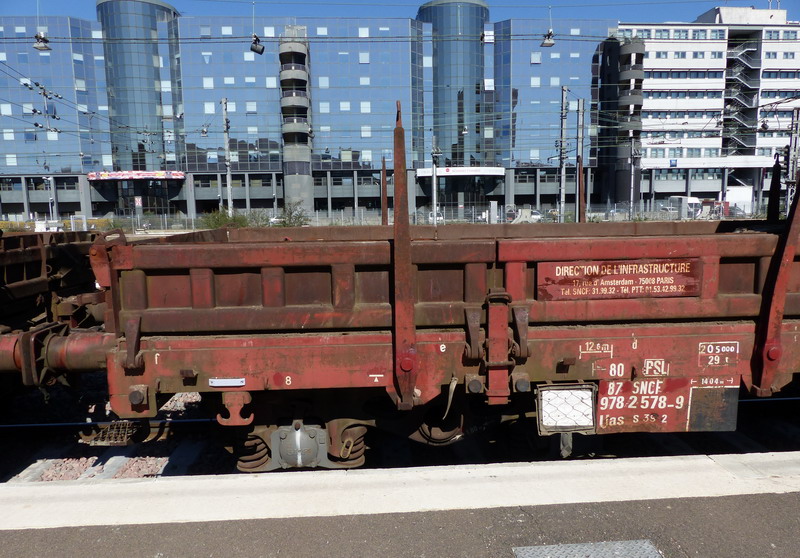 80 87 978 2 578-9 Uas S39 2 SNCF-PSL (2015-04-08 Tours) + Airman AX 50 (2).jpg