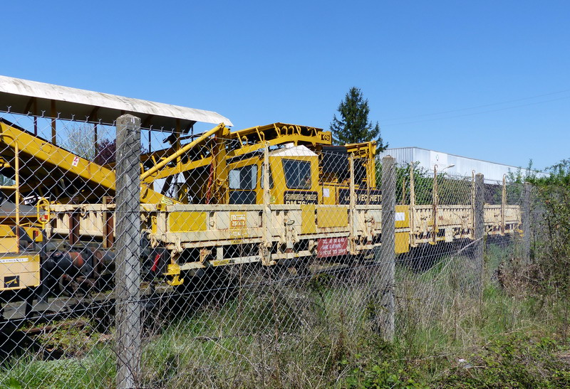 99 87 9 383 624-3  (2015-04-19 SPDC) Meccoli (1).jpg