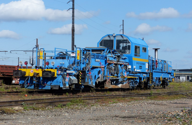 (13) 99 87 9 125 525-5.JPG