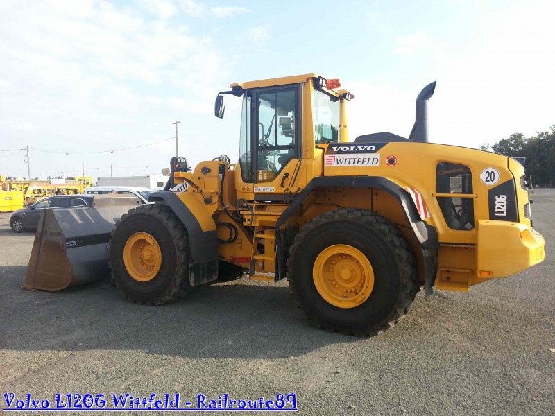 Volvo Wheel Loader L120G VCEL120GC00031045 n°03205 Wittfeld (2) Sttx Forum.jpg