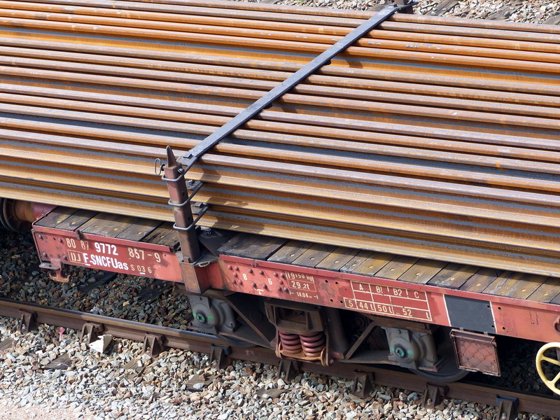 80 87 977 2 857-9 Uas S03 6 F SNCF-DJ (2015-04-22 SPDC) (2).jpg